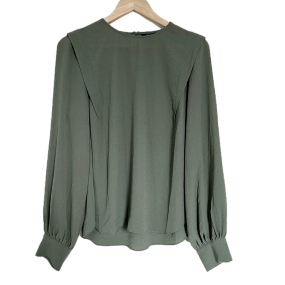 Sage Green Blouse RW & Co. Pastel Feminine Green Flowy Top Size Large Office Top